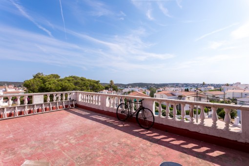 Dachterrasse mit fantastischen Blick auf den Hafen