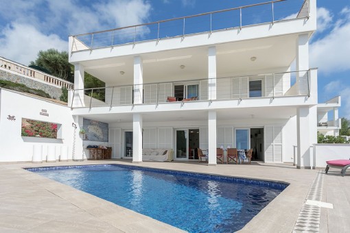 Moderne Villa In Cala Llonga Mit Pool Und Wunderschonem Blick Uber Den Hafen Von Mahon Kaufen