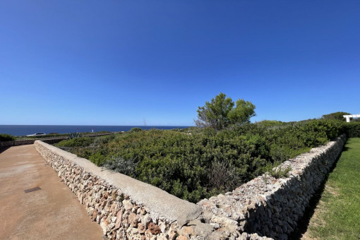 Wunderschöne Investition Grundstück 1.257qm erste Meereslinie, Meerblick, Binidali, Menorca